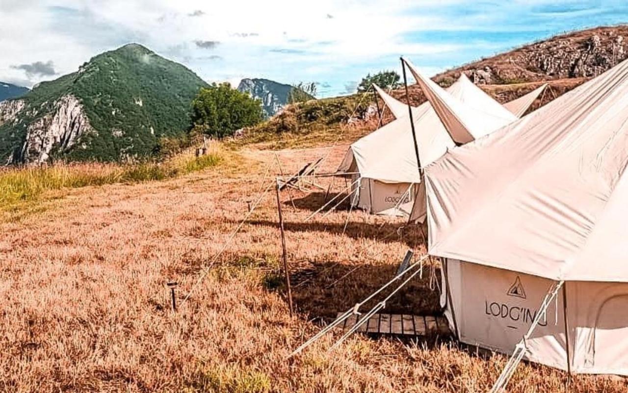 Hotel Lodg'Ing Secret Camp Ariege Lordat Zewnętrze zdjęcie