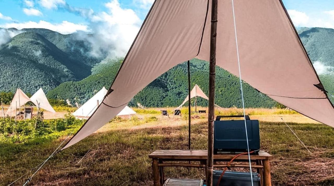 Hotel Lodg'Ing Secret Camp Ariege Lordat Zewnętrze zdjęcie