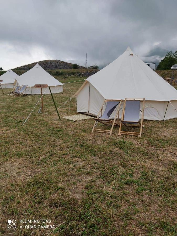 Hotel Lodg'Ing Secret Camp Ariege Lordat Zewnętrze zdjęcie
